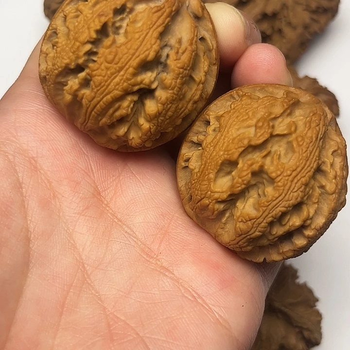 撒***野秦岭文玩核桃核桃