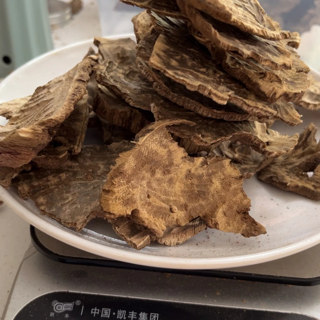 沉香碎屑沉香三****）老海南老顶100克