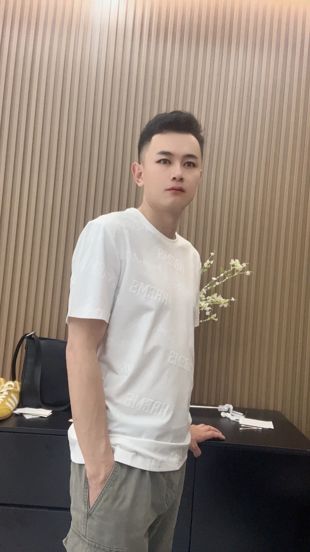 2450男款时尚提花圆休闲夏季短袖