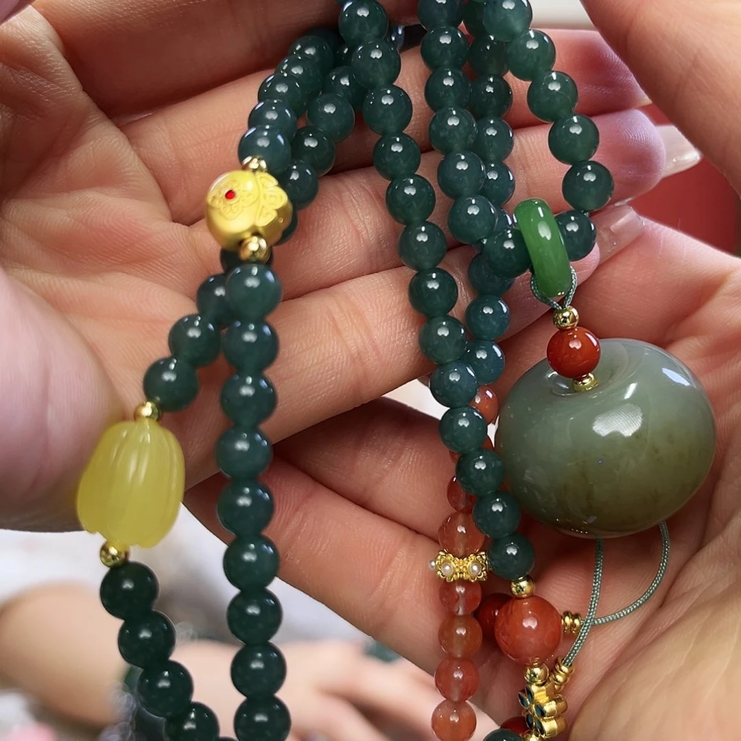 翡翠颈饰未镶嵌108粒