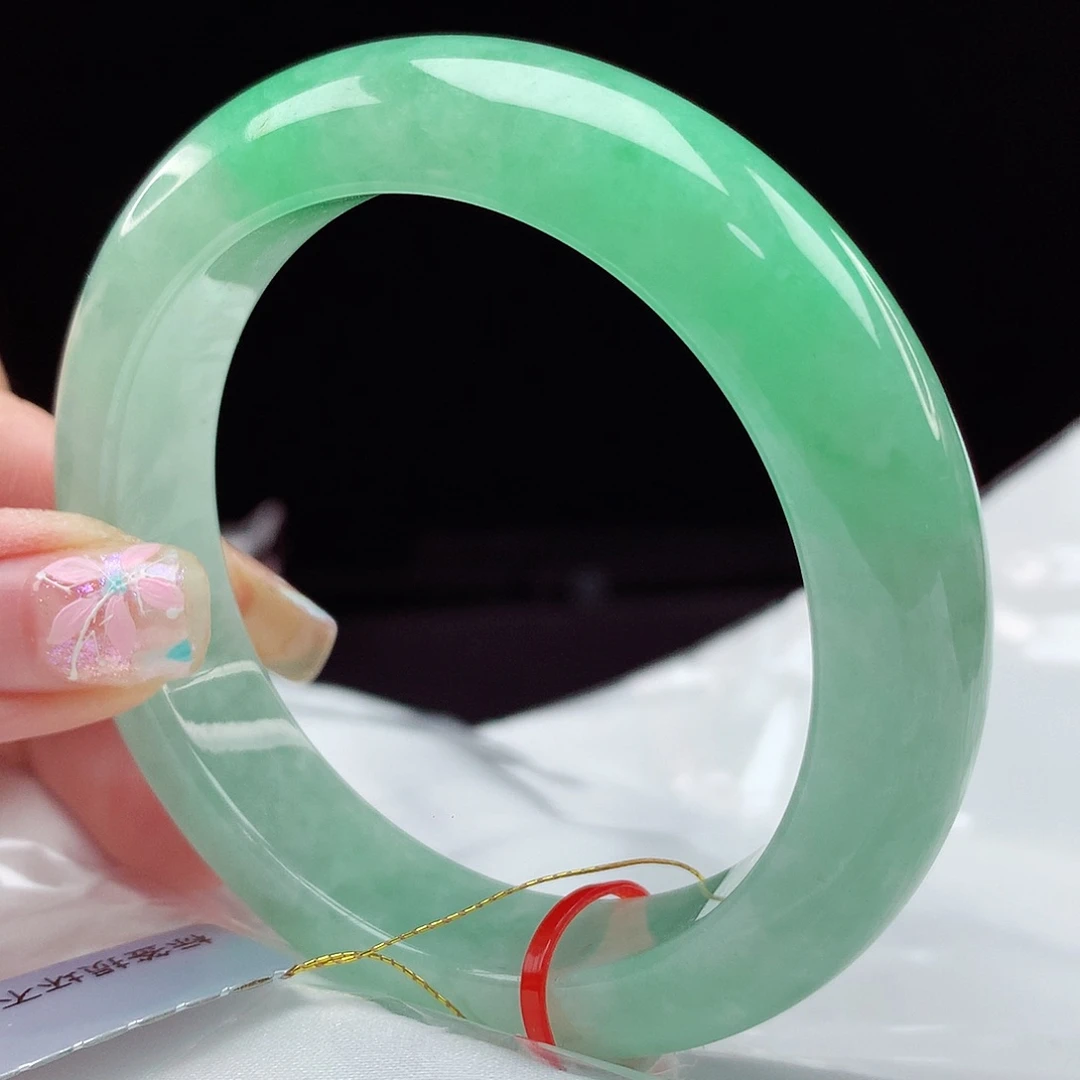 翡翠手镯未镶嵌53圈4236