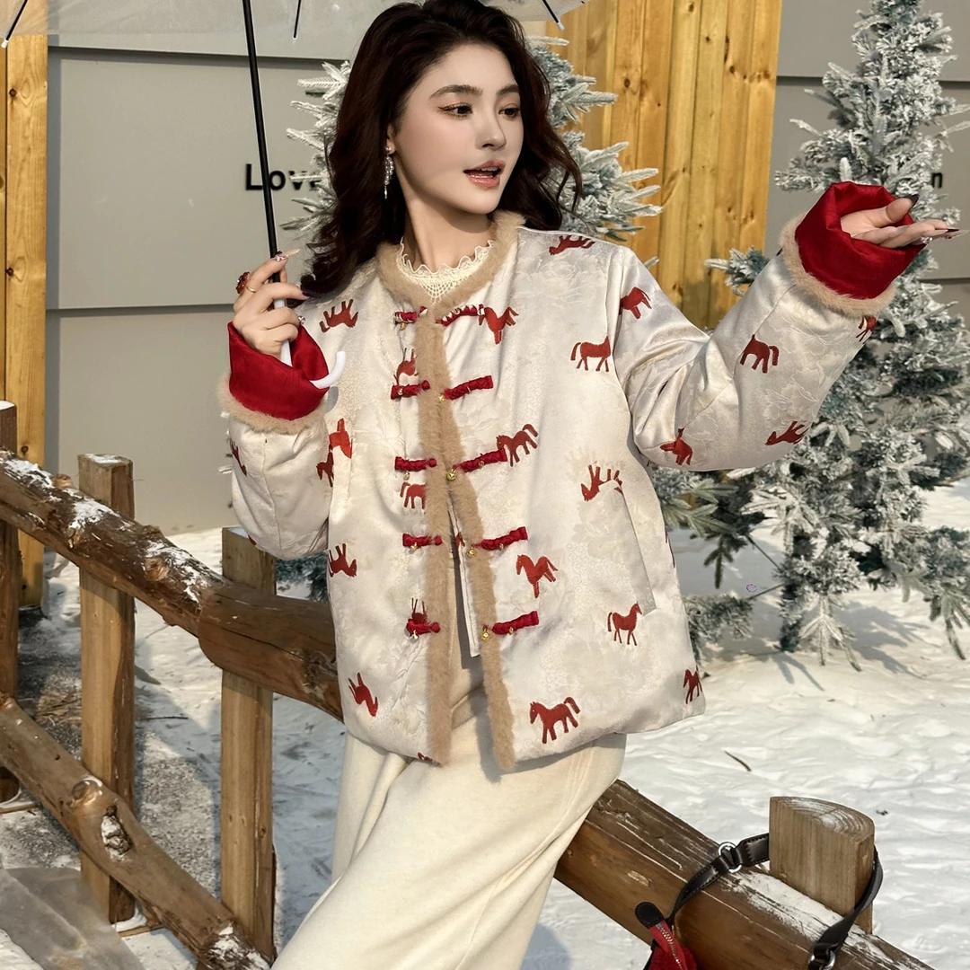 蕾英俊-马上有--新国标白鸭绒中式双面穿马纹-JFD25362