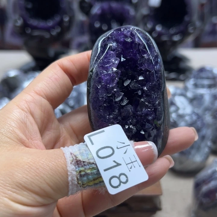 未镶嵌水晶大型摆件（非配饰）摆件