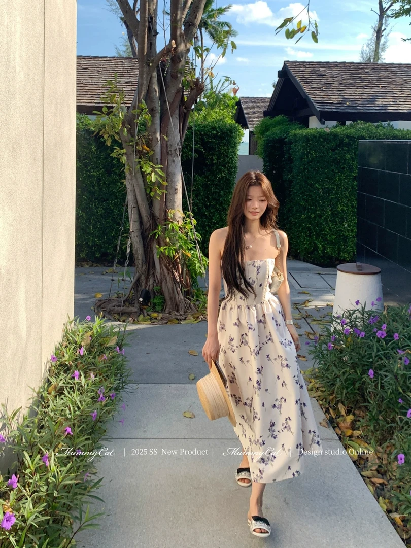 法式复古纯欲风紫色碎花鱼骨抹胸连衣裙度假风气质收腰显瘦长裙女