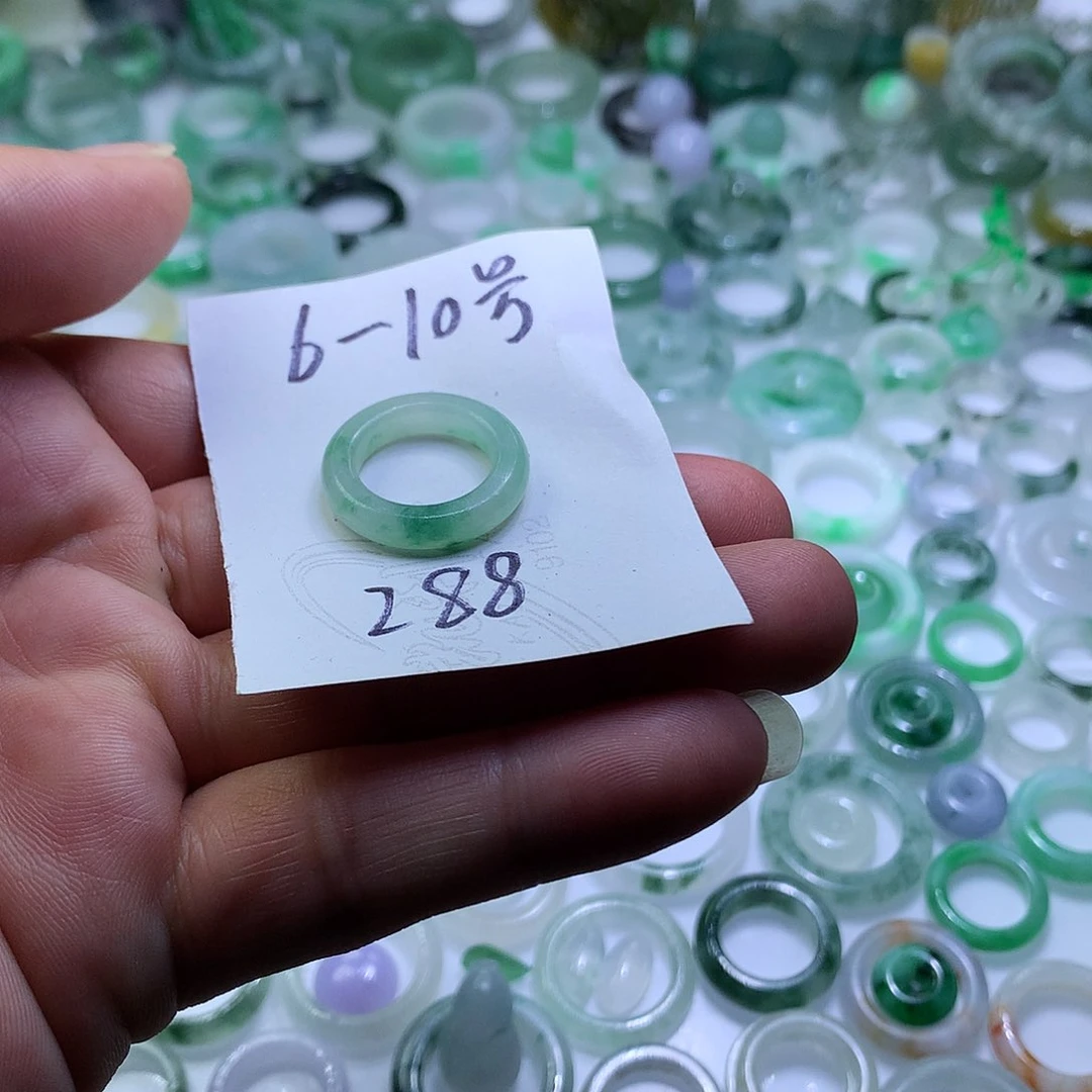 未镶嵌定制翡翠翡翠