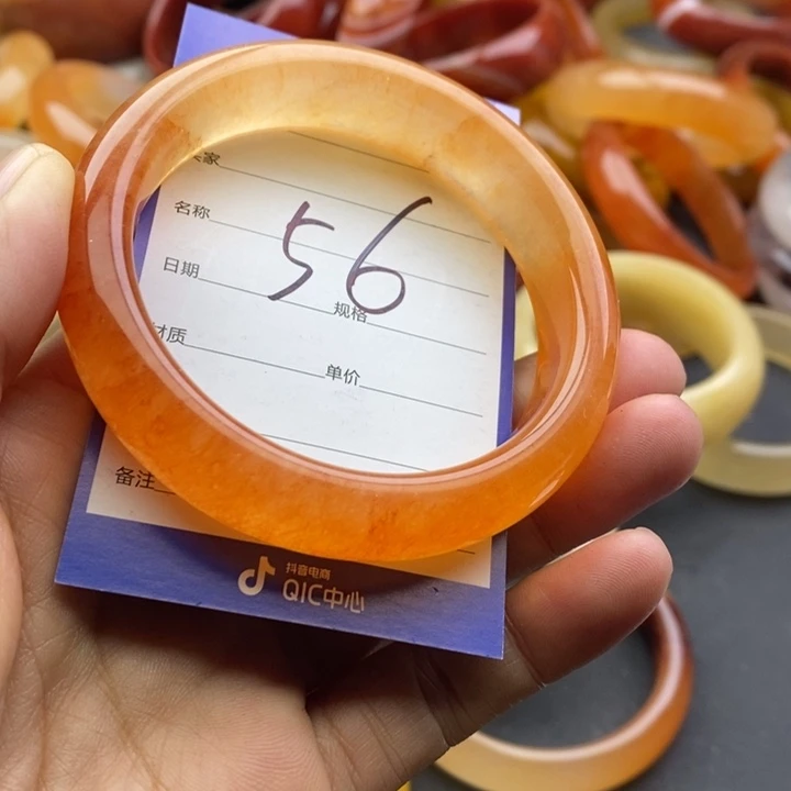 未镶嵌手镯石英质玉