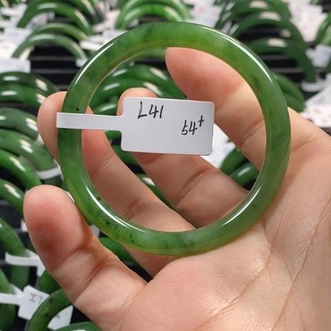 和田玉（碧玉）手镯未镶嵌