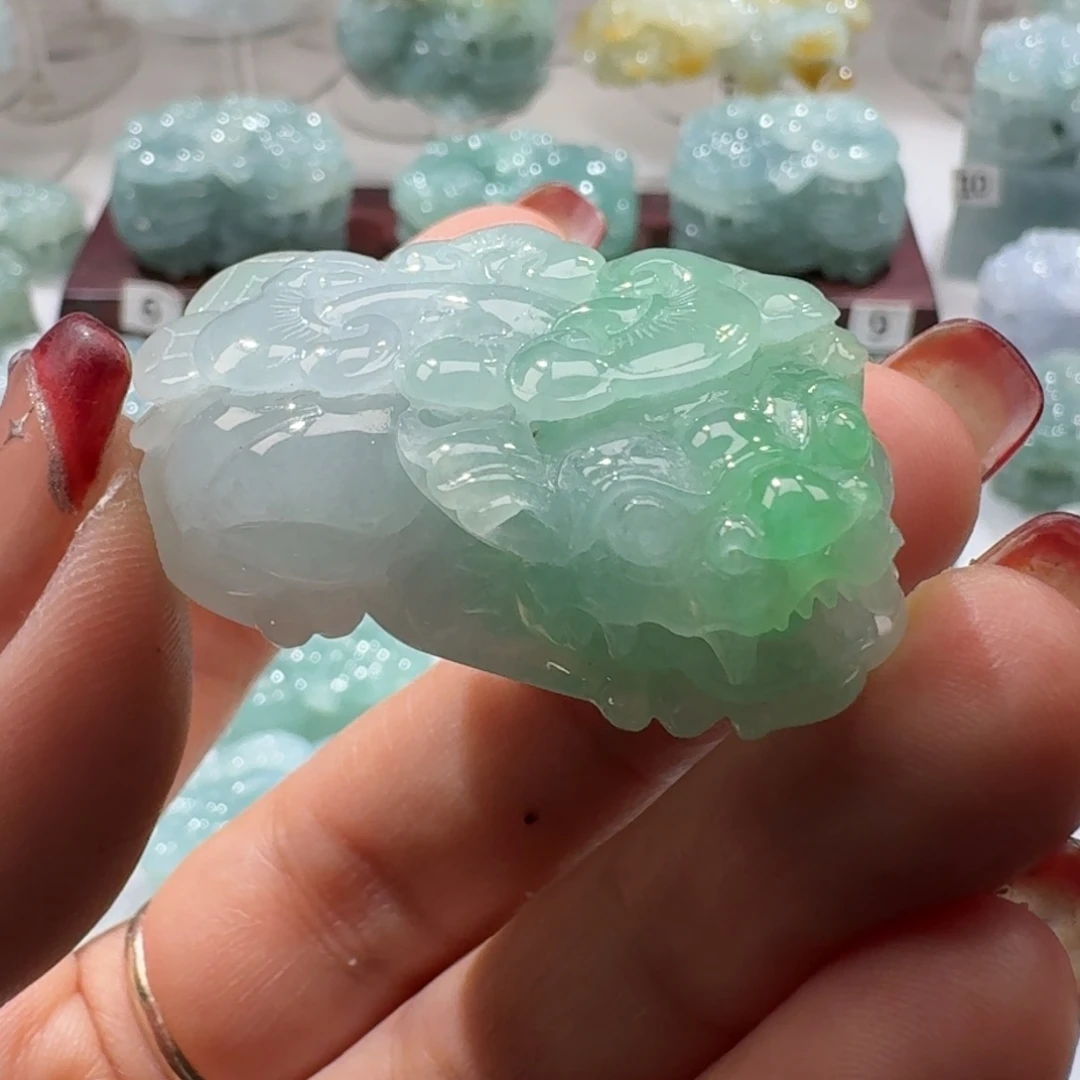 定制翡翠未镶嵌下**人貔貅