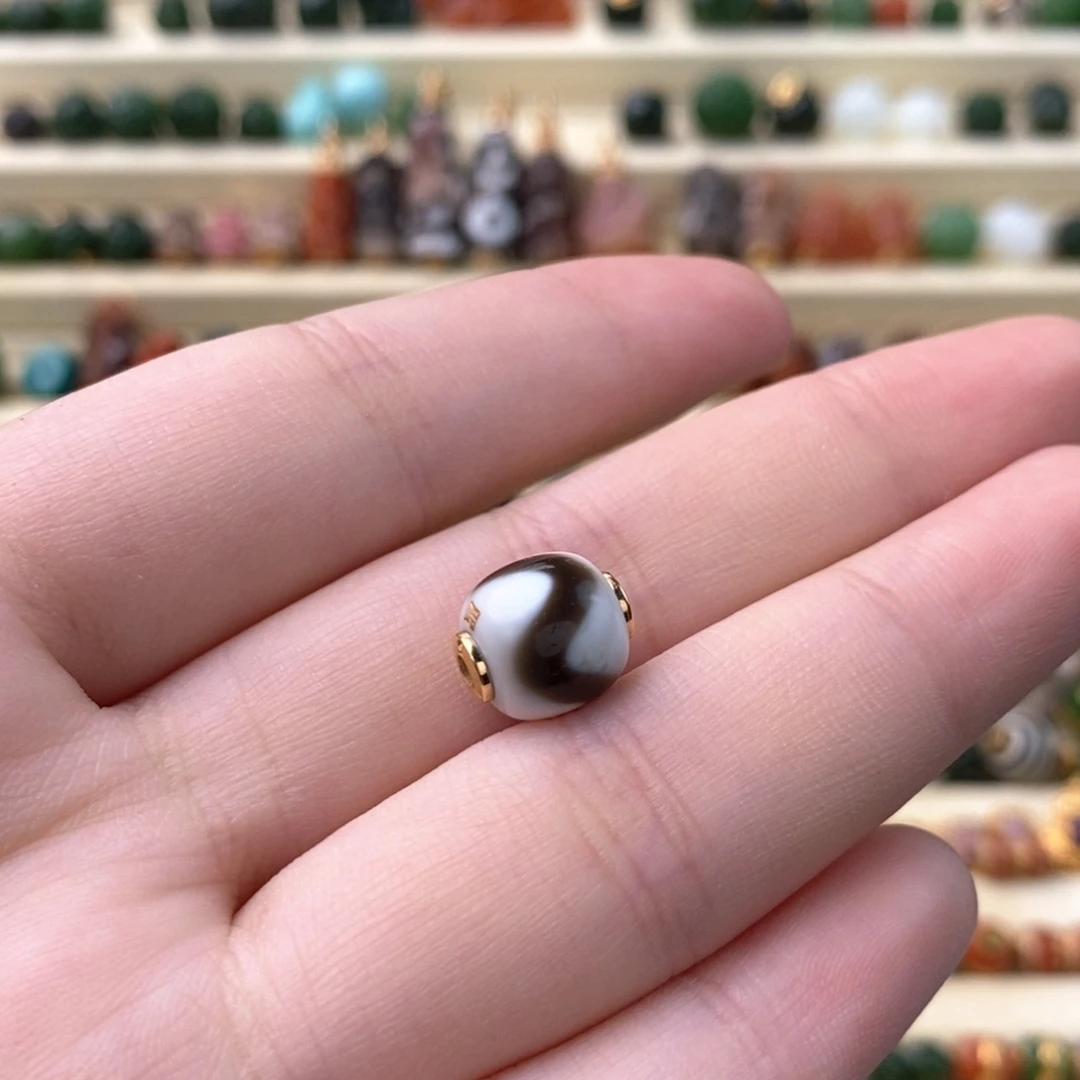 玛瑙/玉髓18K金镶嵌颈饰