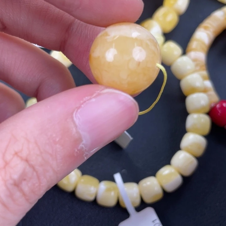 琥珀裸石未镶嵌天然66