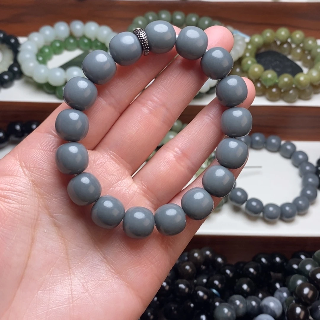 和田玉未镶嵌手串