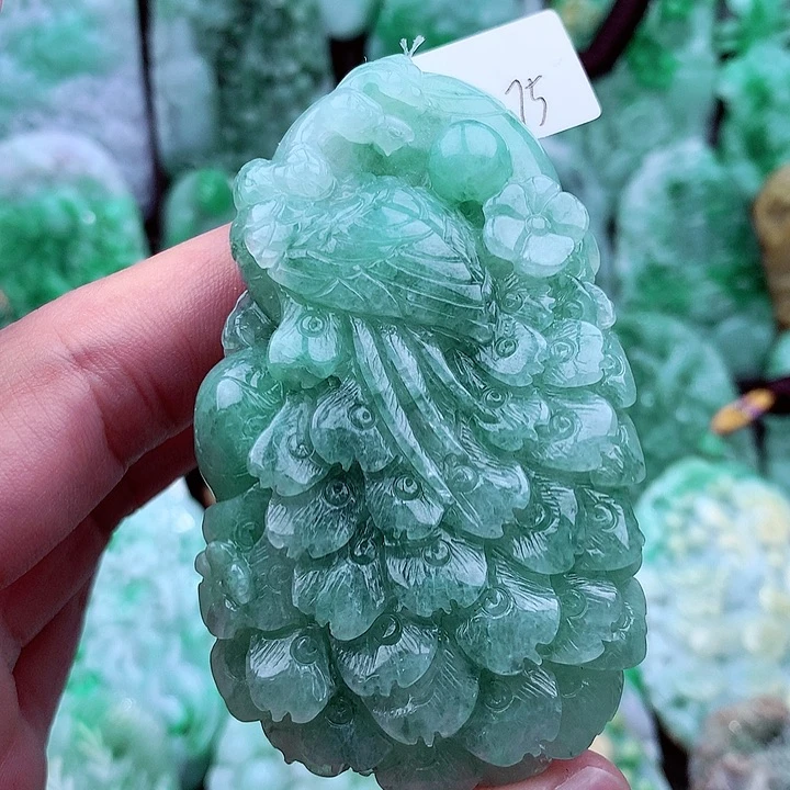 翡翠吊坠(不含链)未镶嵌