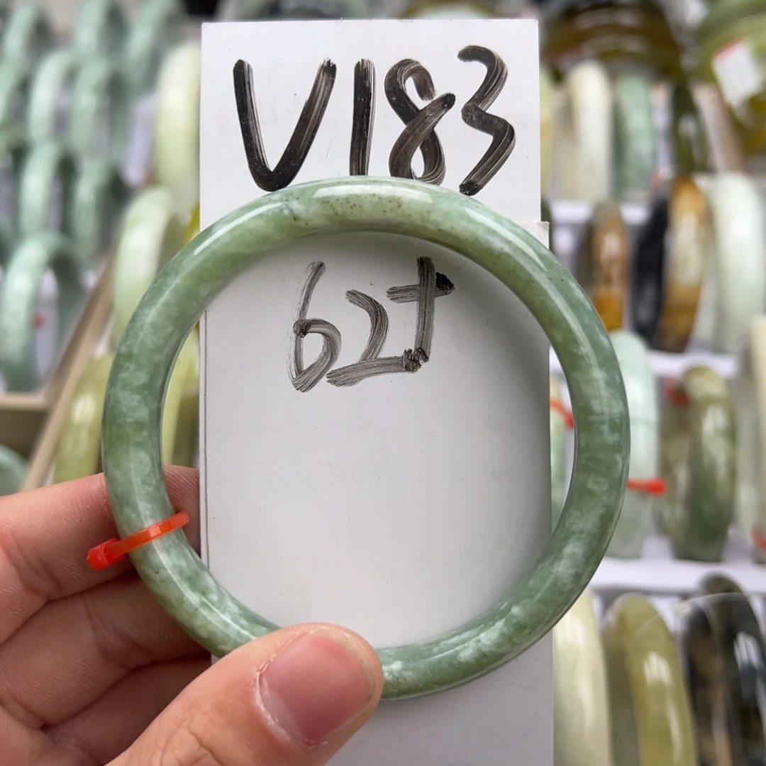 岫玉手镯未镶嵌天然岫玉