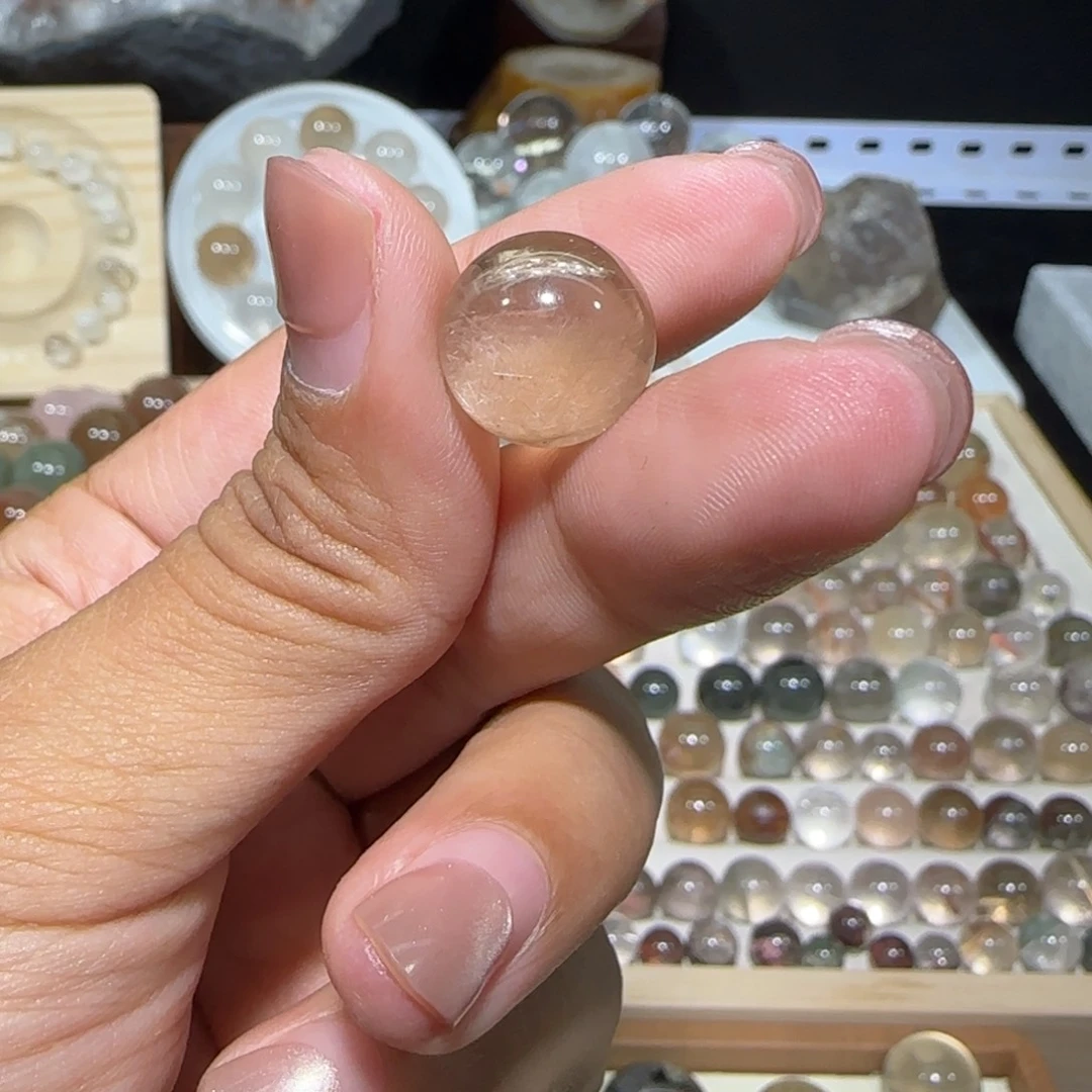 小****水晶珠宝半成品未镶嵌