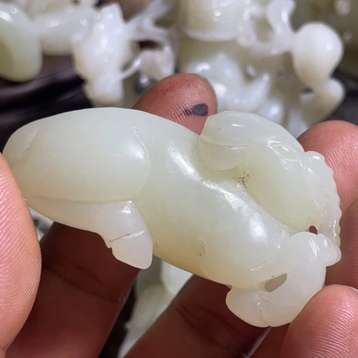 w***生和田玉未镶嵌吊坠(不含链)