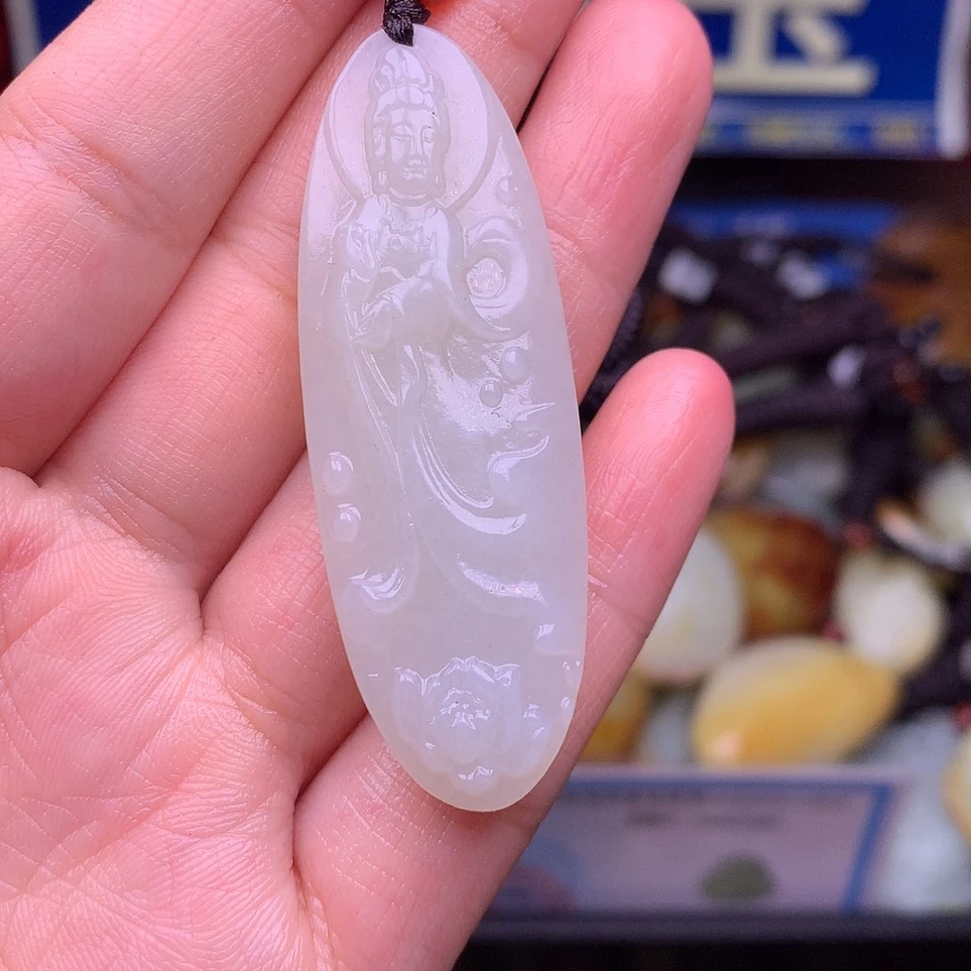 和田玉颈饰未镶嵌