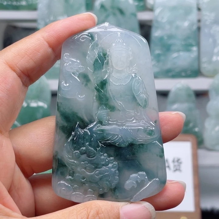 颈饰未镶嵌翡翠峰**转文殊菩萨