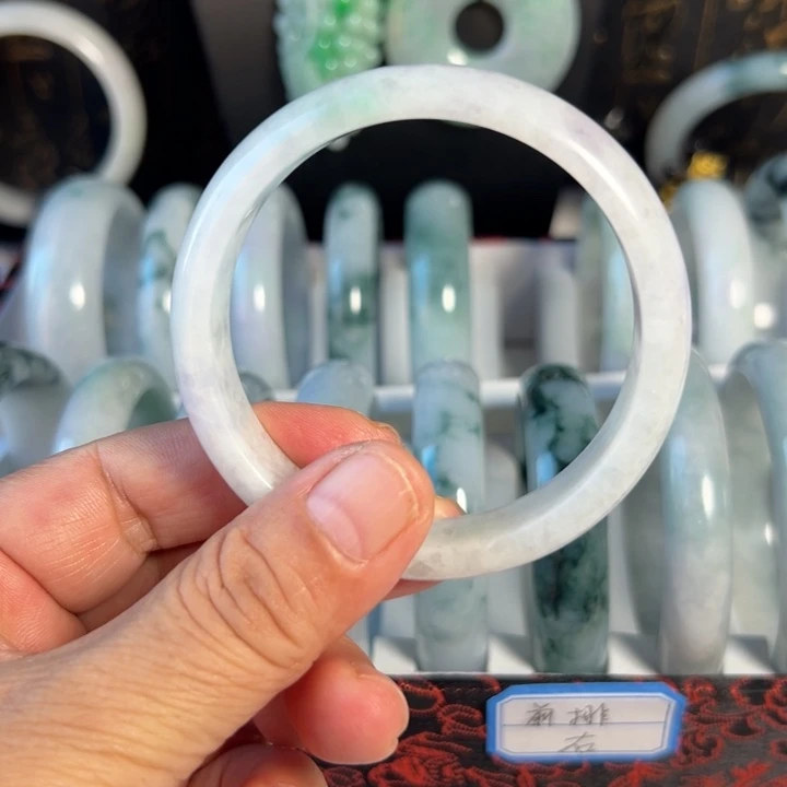 未镶嵌手镯翡翠天然