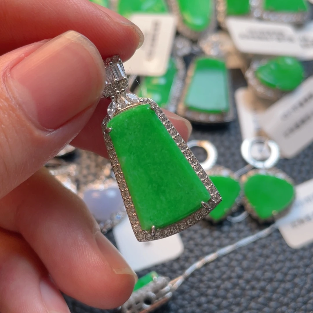 翡翠银S925镶嵌颈饰