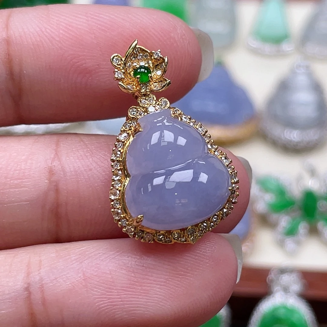 翡翠18K金镶嵌颈饰冰紫葫芦