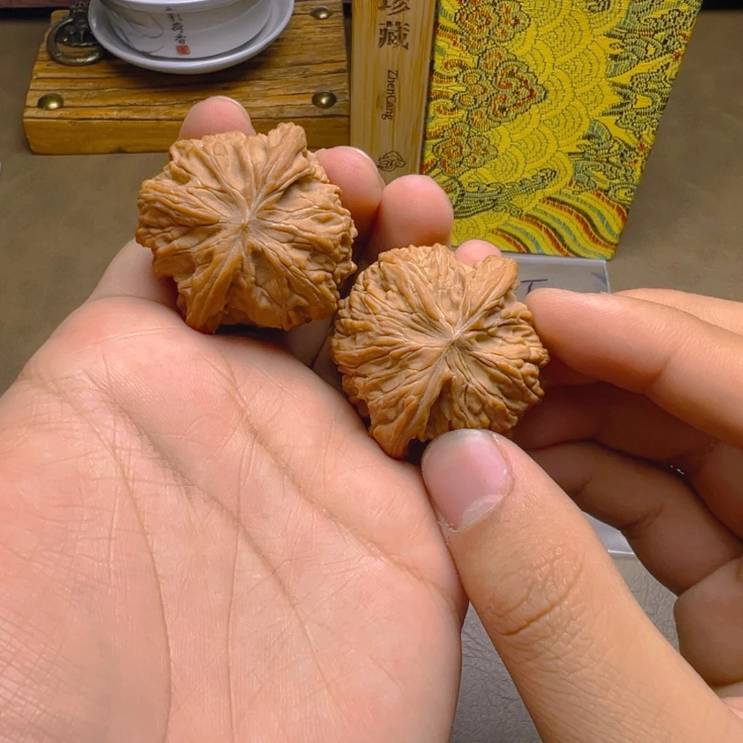 文玩核桃把件磨盘