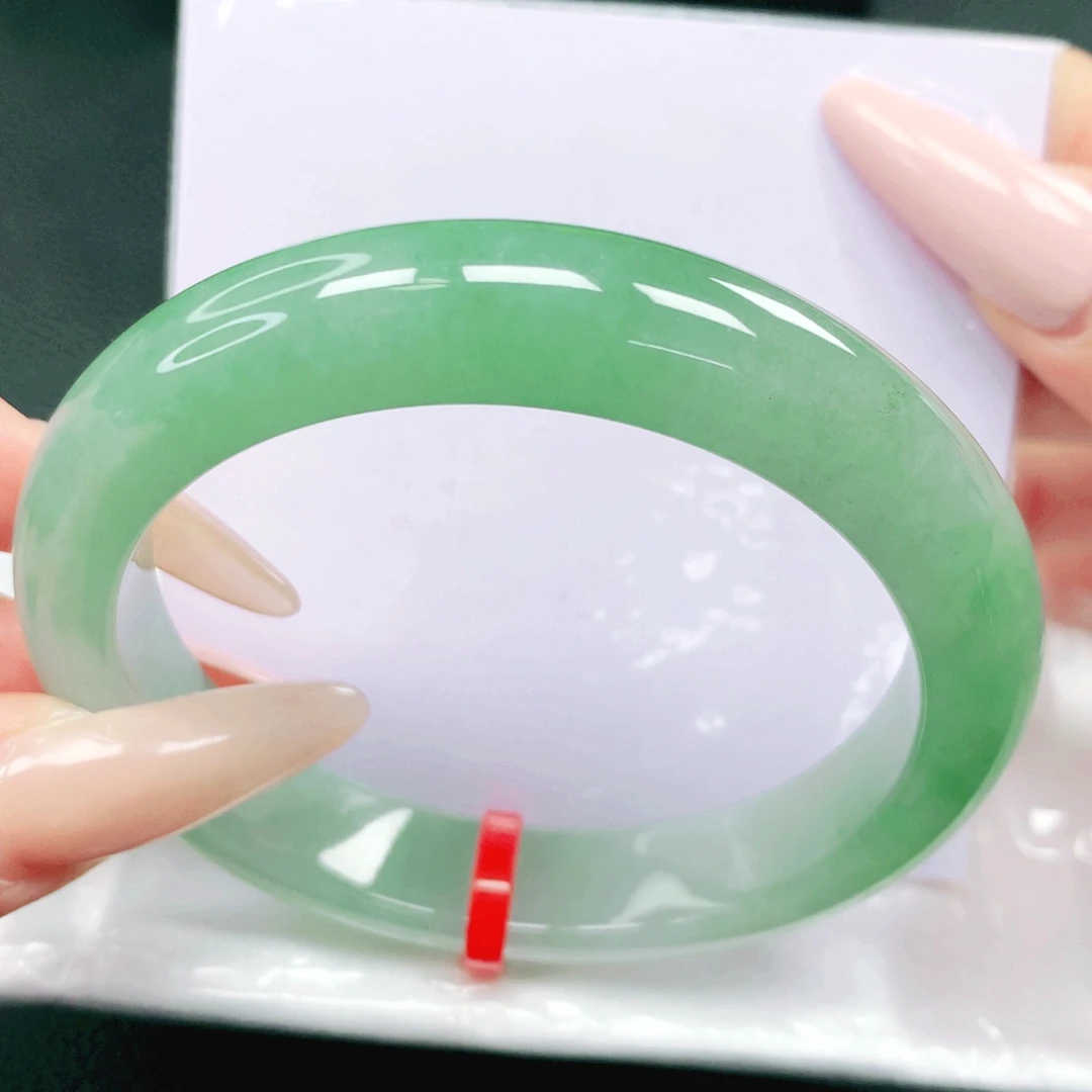 翡翠未镶嵌手镯61