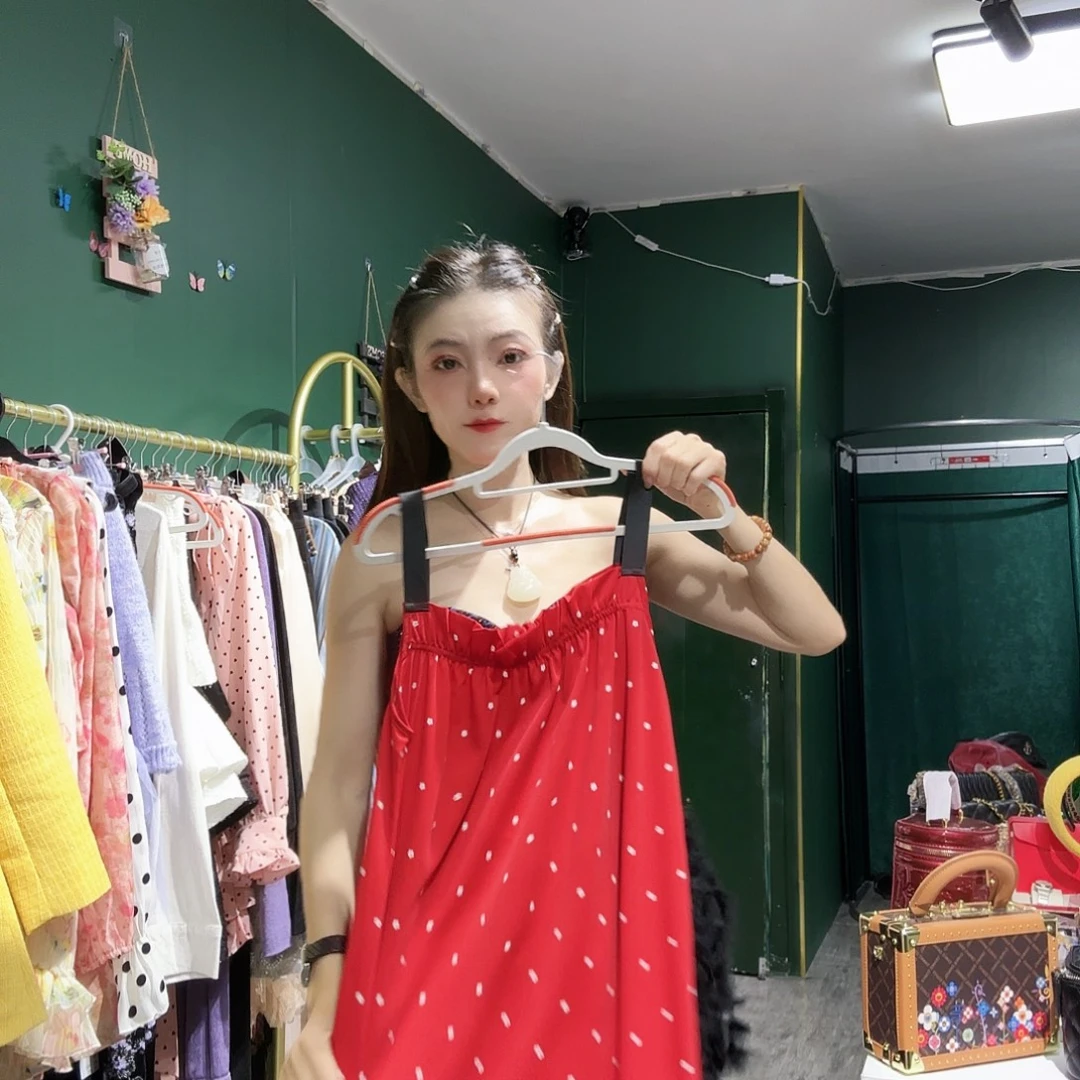 红色爱心波点连衣裙女