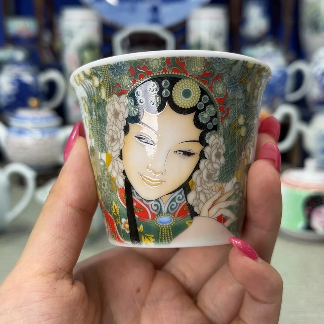 盖碗景德镇哈哈，哈哈哈哈。