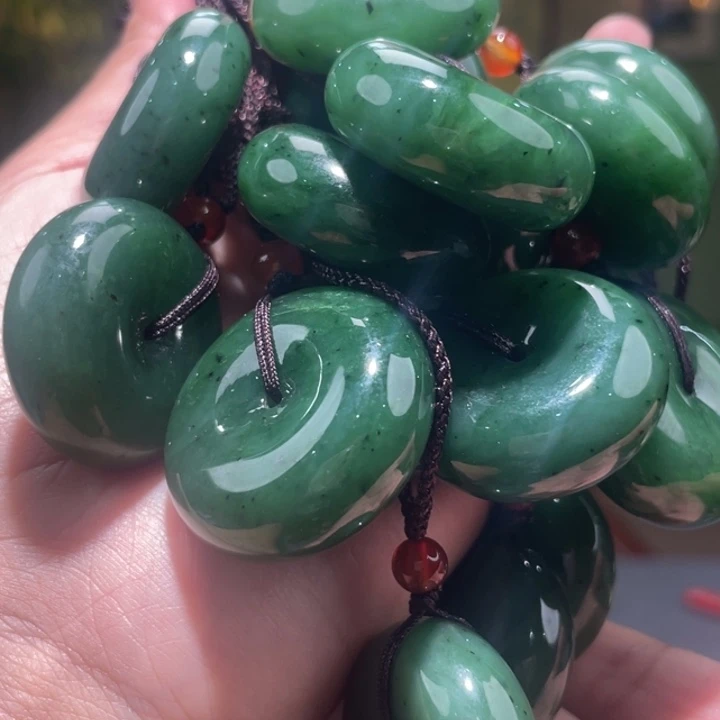 和田玉未镶嵌手链多样性发货，发其一