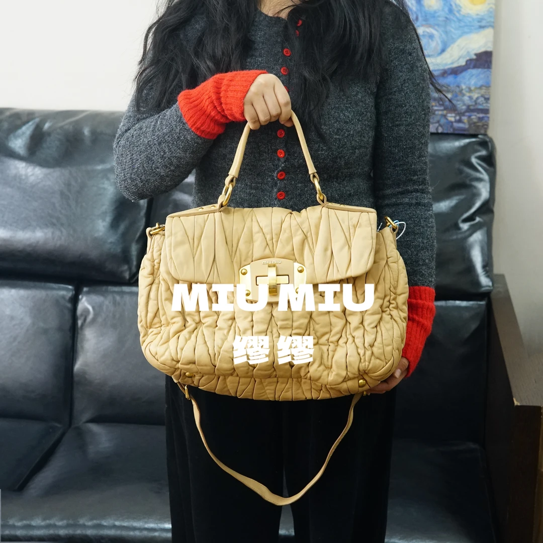 95新 MIU MIU/缪缪 miumiu/棕色斜挎包/HD12518054/8054