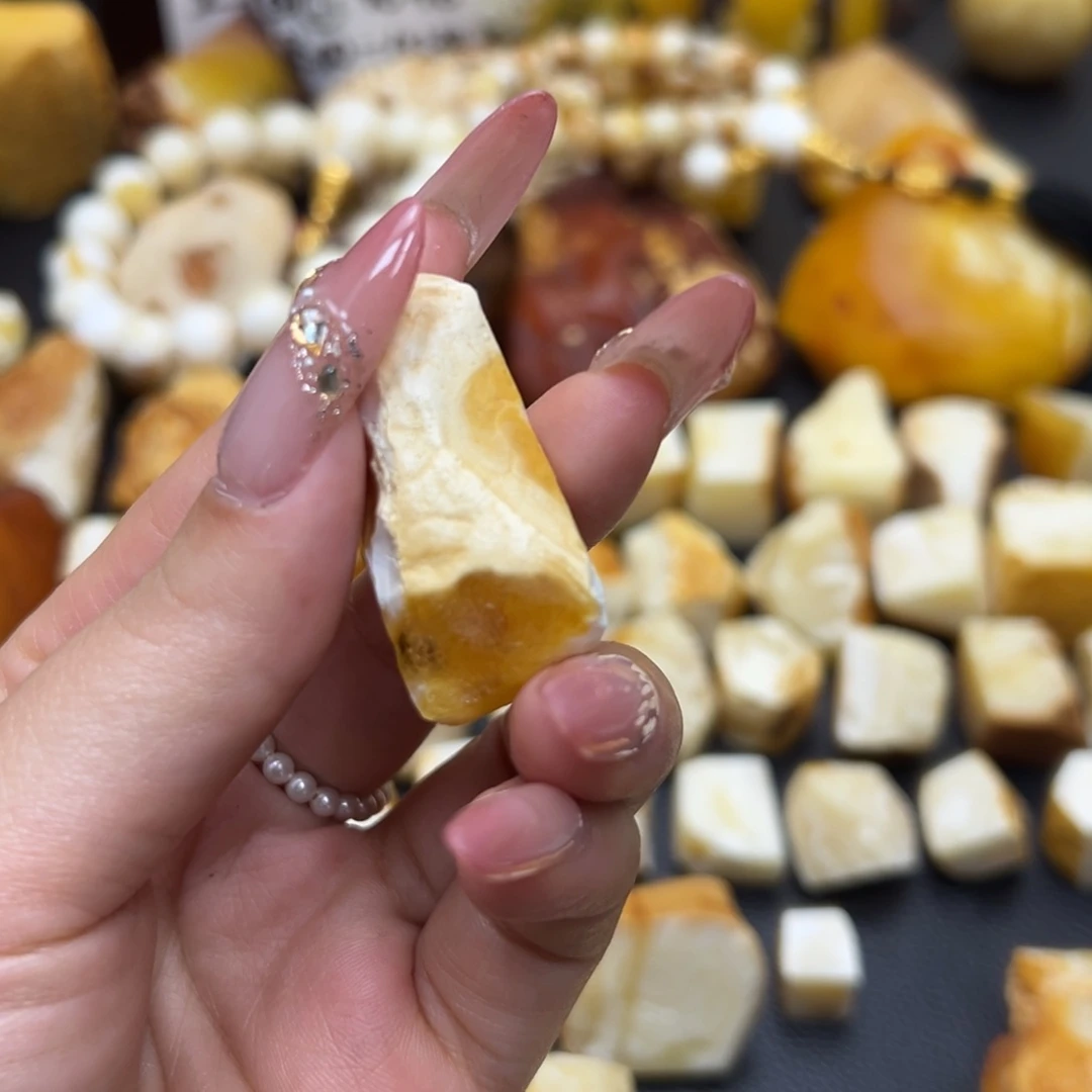 定制琥珀未镶嵌木**西蜜蜡