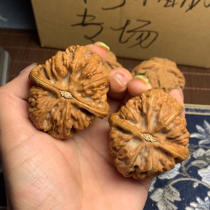 吊坠文玩核桃星****袋粗筋