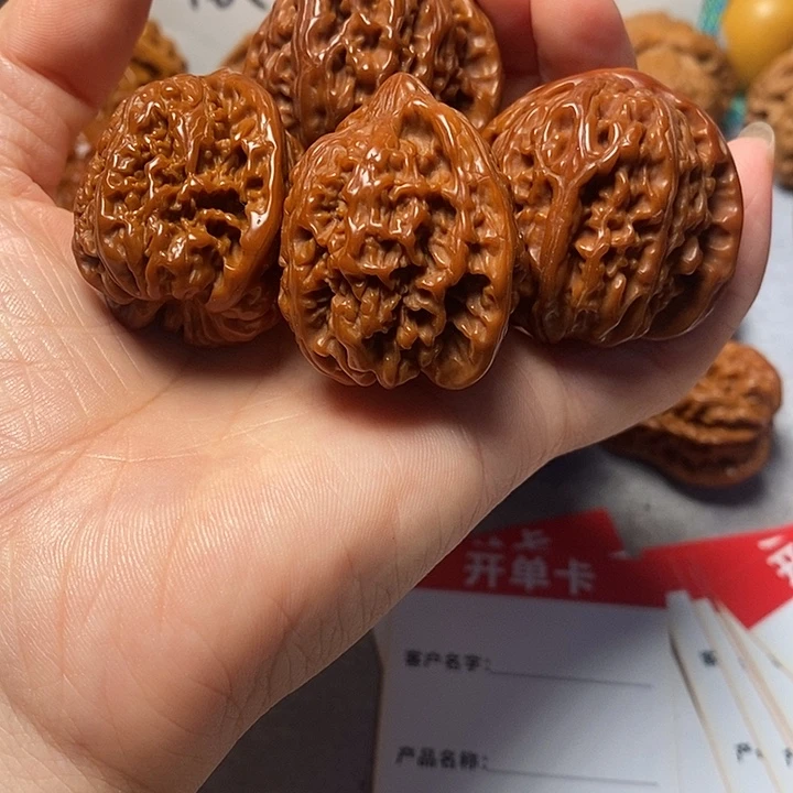 吊坠文玩核桃白狮