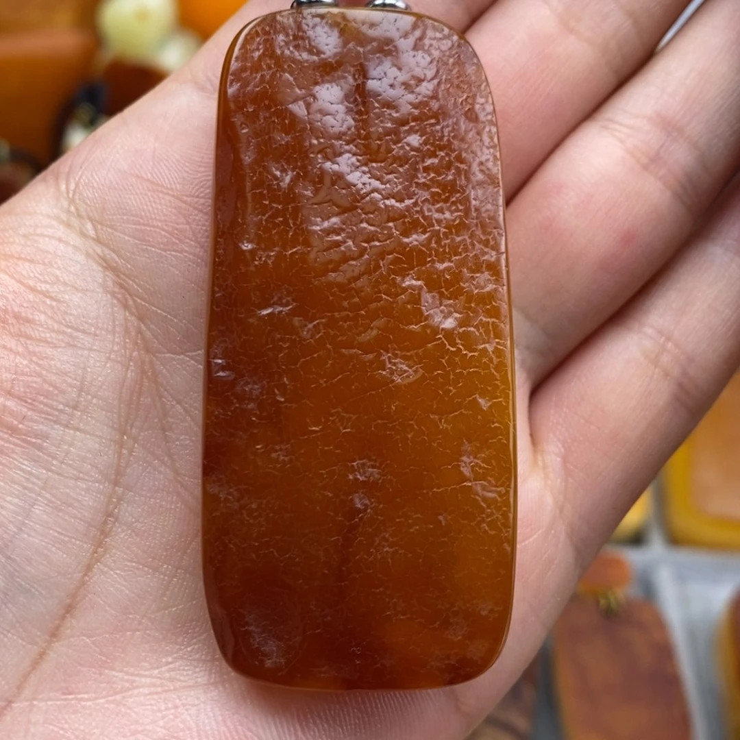 琥珀吊坠(赠链)未镶嵌