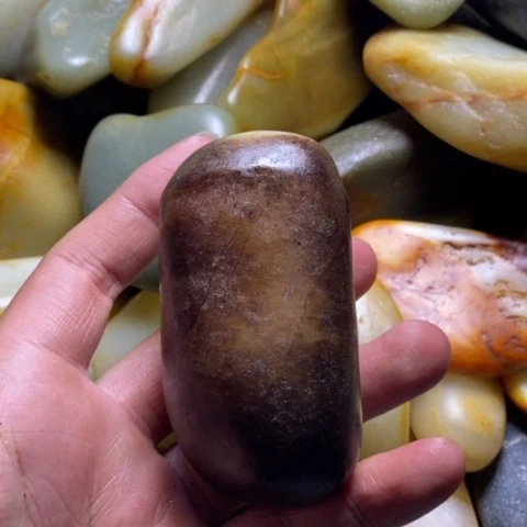 未镶嵌和田玉（糖玉）挂件