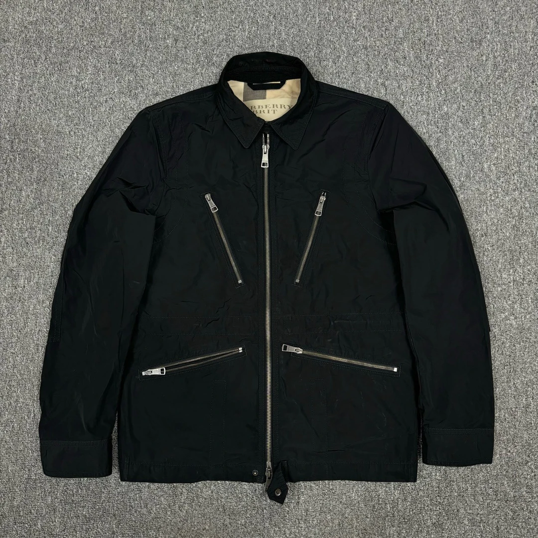 99新 BURBERRY/博柏利 11658838 巴宝莉黑色尼龙拉链外套 M码98新
