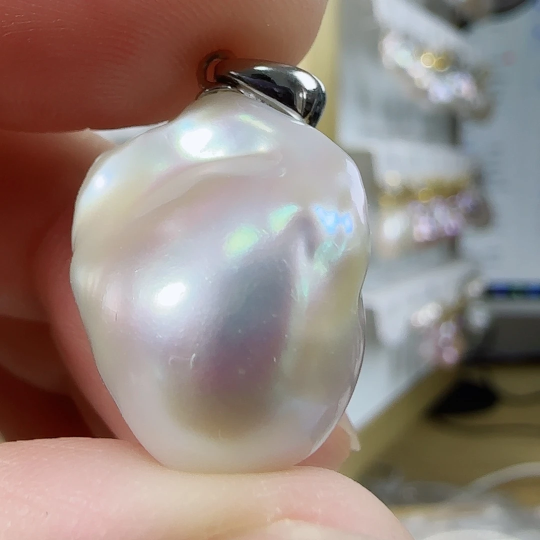 淡水珍珠吊坠（特价有瑕）银S925镶嵌