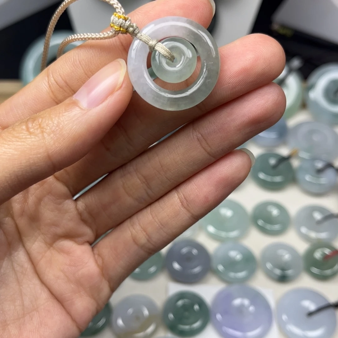 翡翠未镶嵌颈饰天然翡翠Ａ货