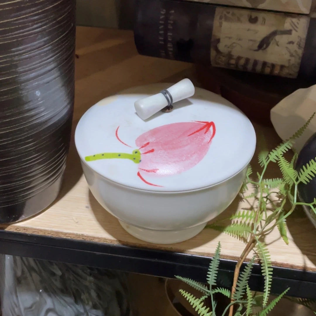 陶瓷花瓶，家居摆件。