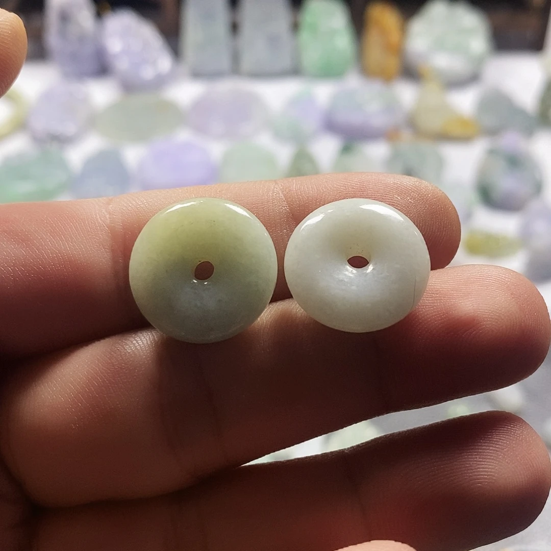 翡翠未镶嵌吊坠(不含链)天然缅甸翡翠A货 平安扣