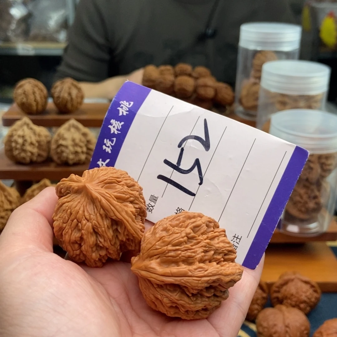 文玩核桃吊坠41虎头