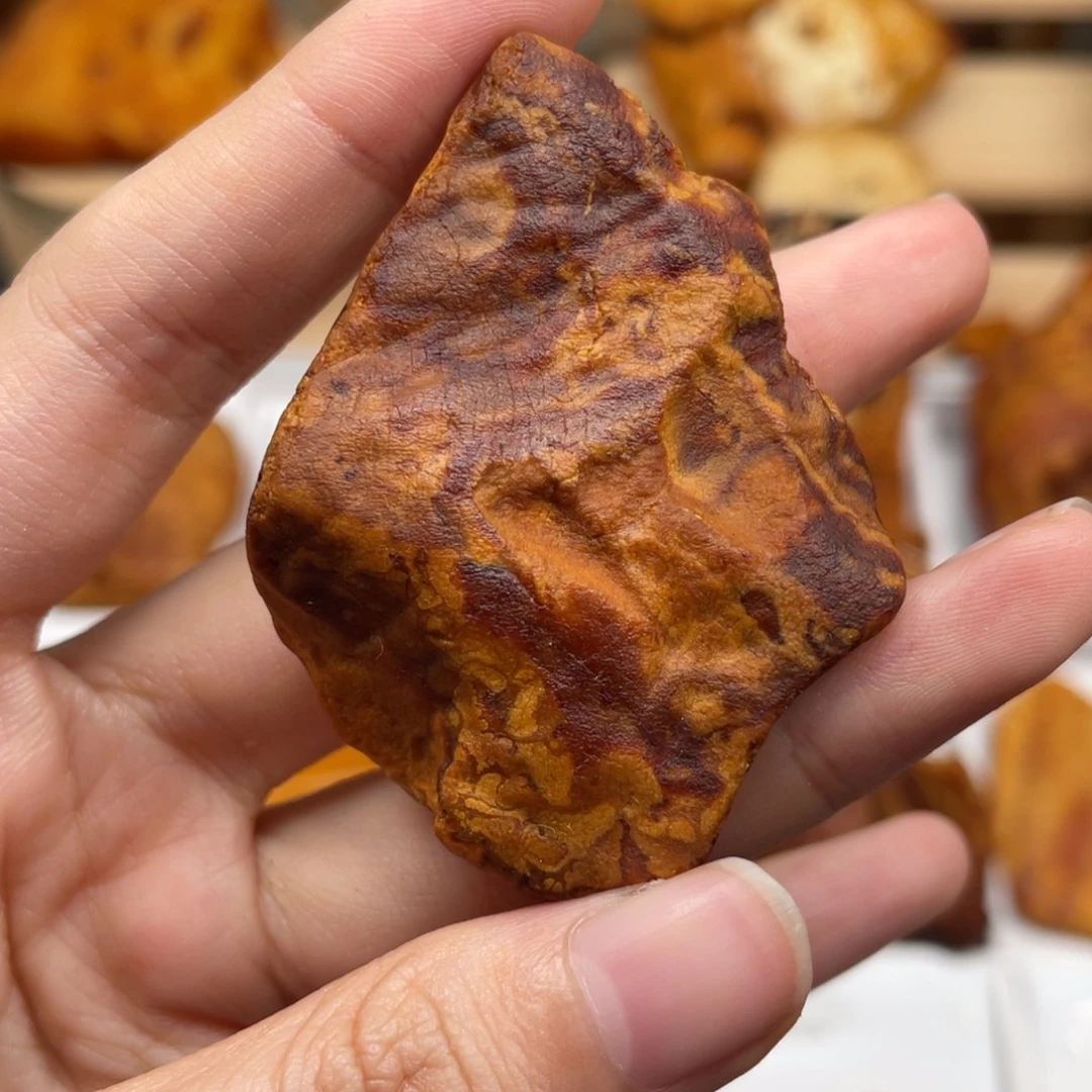 琥珀未镶嵌珠宝奇石