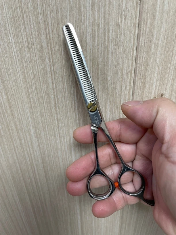 日本剪刀真野去量30-35锋利不卡手工造好用6寸钴金钢成色如图耐用