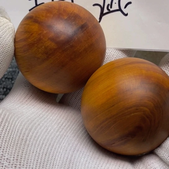 柏木（崖柏）瑕疵3