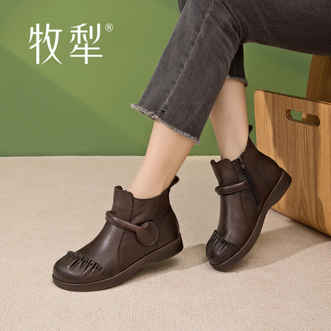 牧犁秋冬新款平底防滑舒适百搭加绒保暖复古牛皮简约轻便女短筒靴