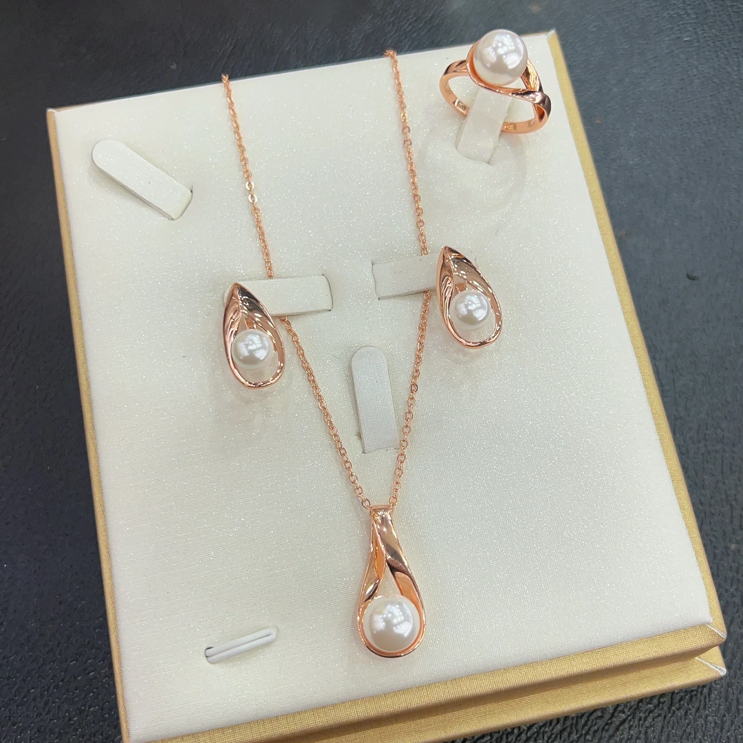 钛钢项链 伊帕尔阿依新款时尚百搭气质玫瑰金色套装 不掉色白色