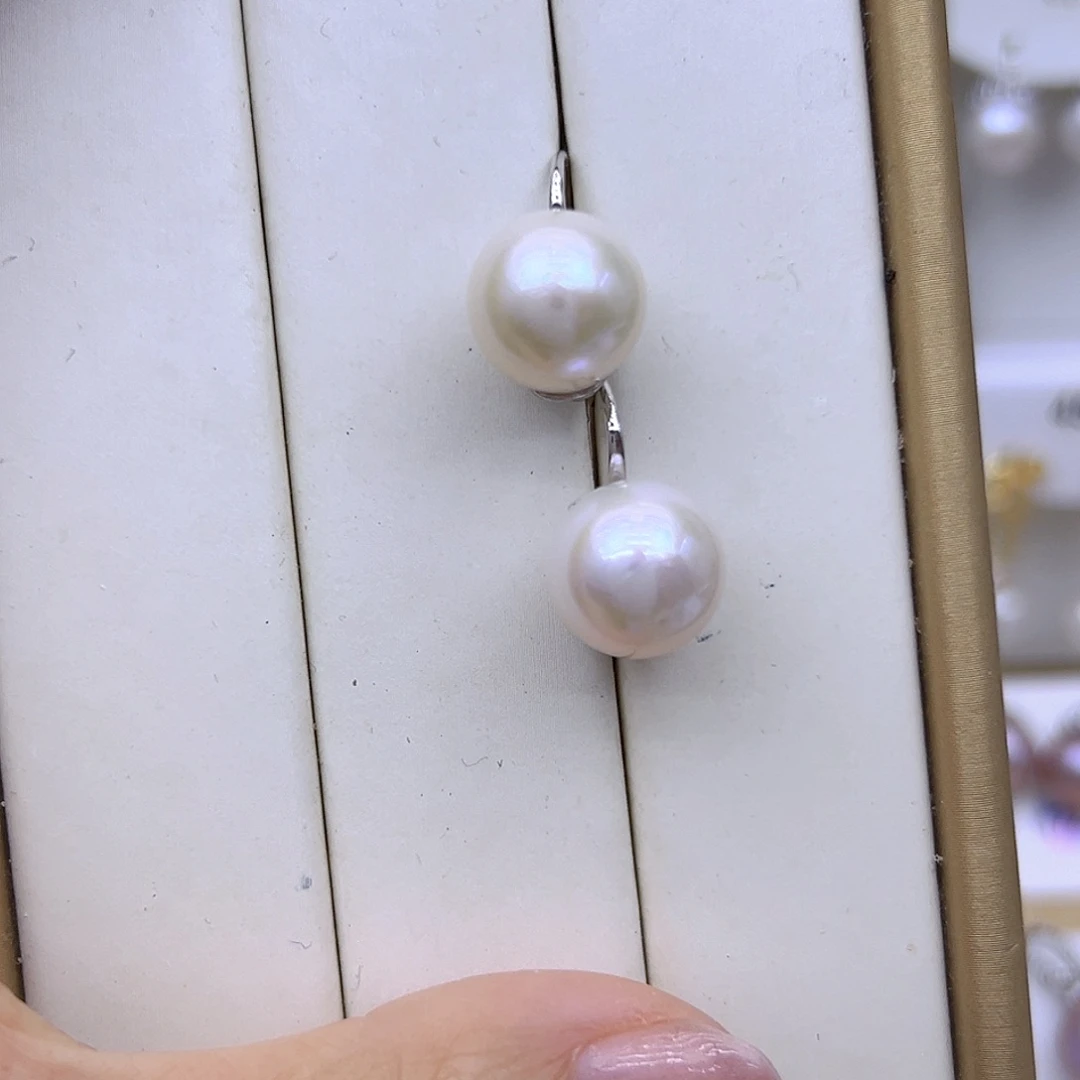 银S925镶嵌耳饰淡水珍珠