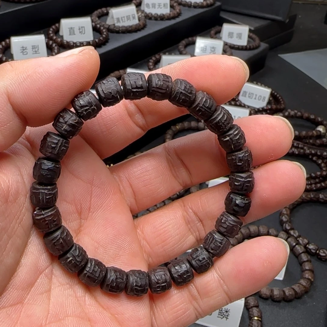 椰蒂吊坠9.8坦克单圈