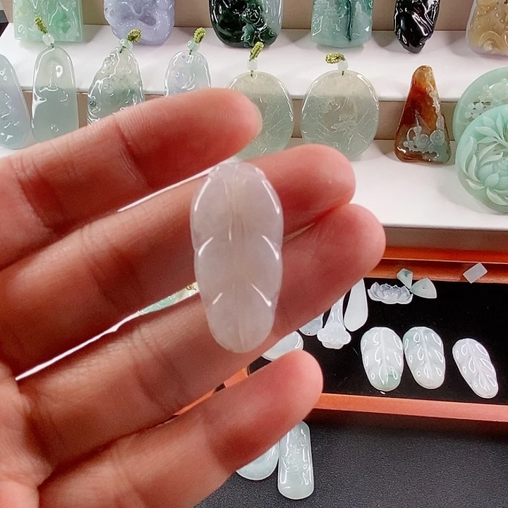 颈饰未镶嵌翡翠天然翡翠