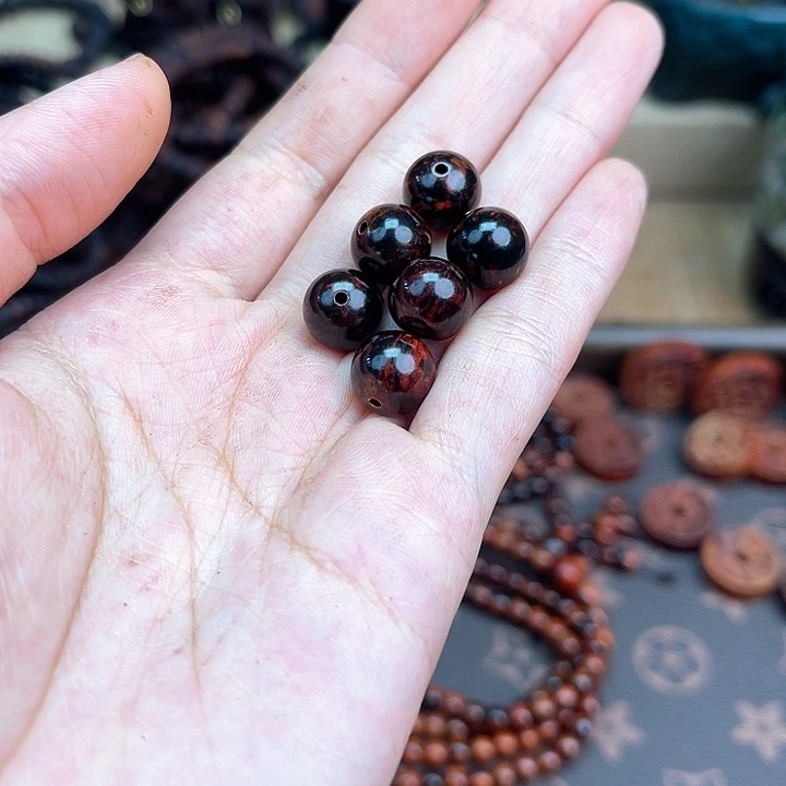 降真香其他1.0黑油圆珠耳坠(成品)